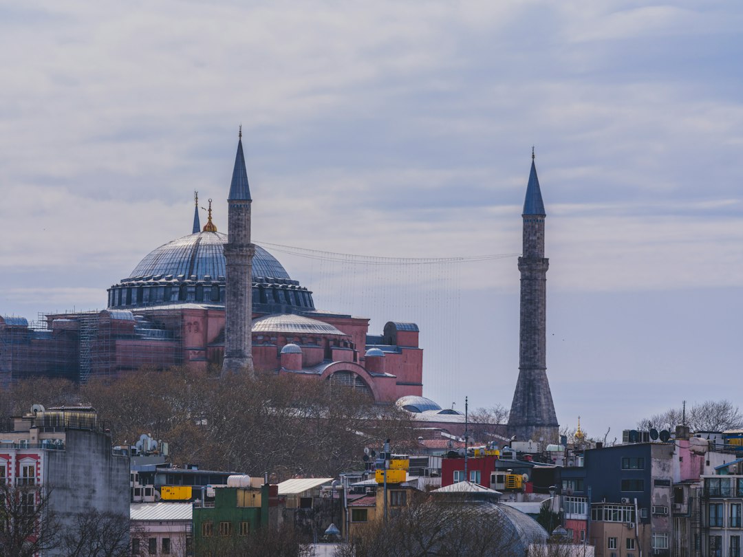 Adana'da Yaşamın Tazeliği: Geleneksel ve Modern Çaprazlaşması - Yaşam haberi görseli Adana'da Yaşamın Tazeliği: Geleneksel ve Modern Çaprazlaşması - Yaşam haberi görseli